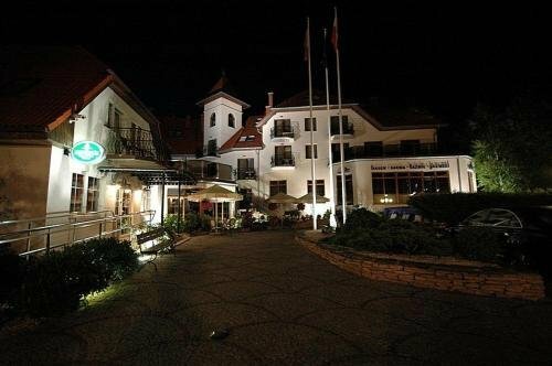 Гостиница Dworek Morski Mielno в Мельно