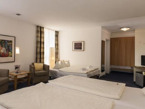 Фото Nibelungen Hof