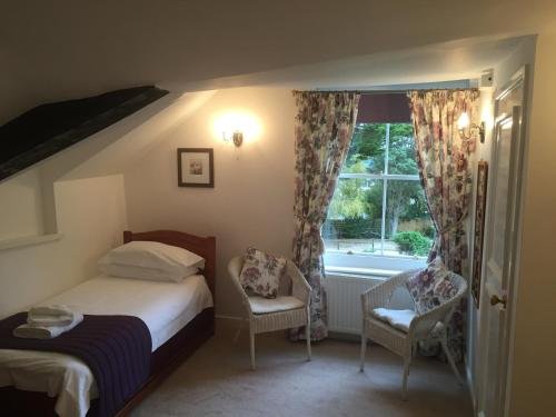 Фото The White Cottage B&b