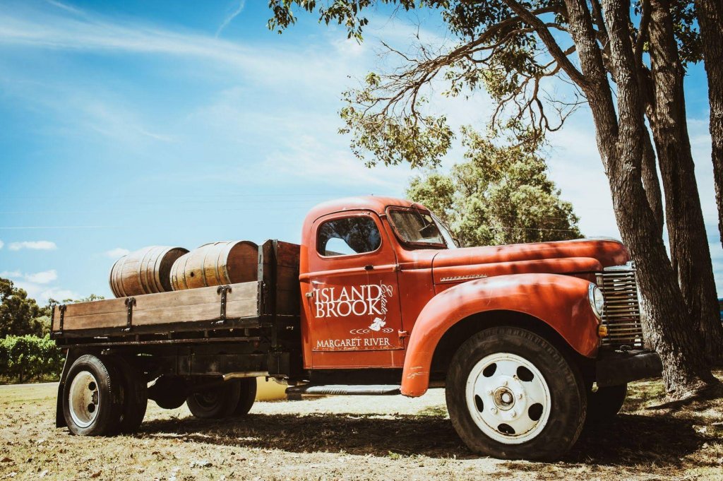 Фото Island Brook Estate Vineyard and Chalets