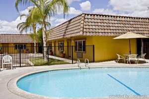 Гостиница Rodeo Lodge