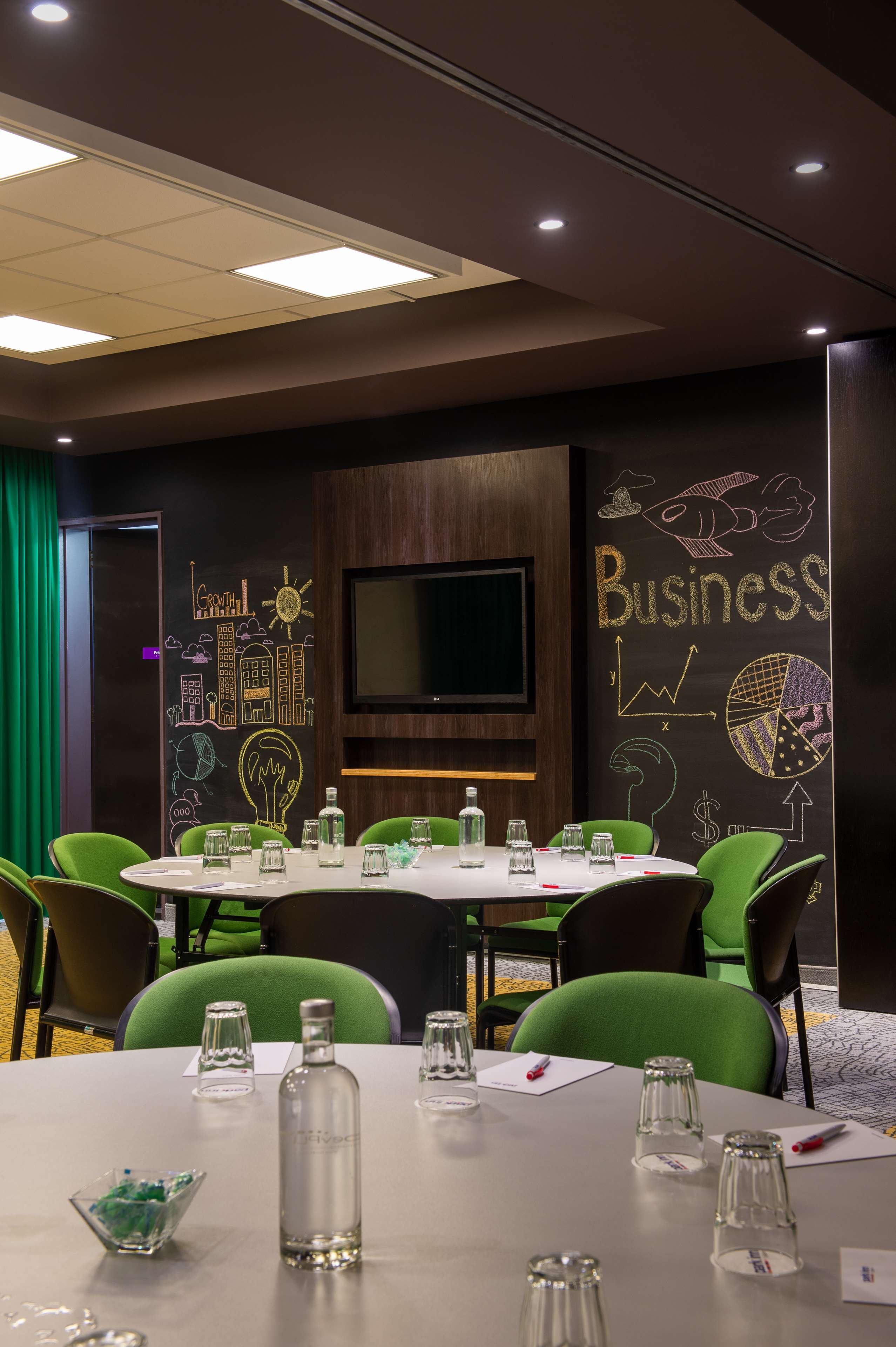 Фото Park Inn by Radisson Cape Town Newlands