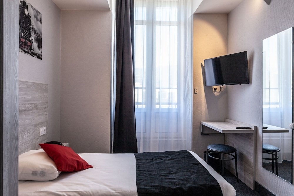 Фото Campanile Grenoble Centre Gare