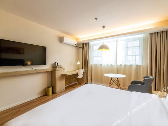 Фото Hanting Hotel Wuhan Lingjiaohu Metro Station