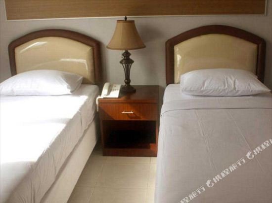 Фото Graha Kardopa Hotel & Convention Hall