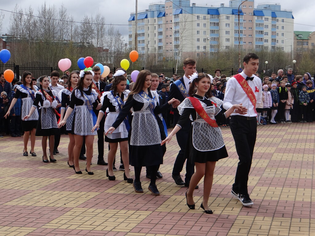 مدرسة Srednyaya obshcheobrazovatelnaya shkola № 6 Mou ، ، صورة