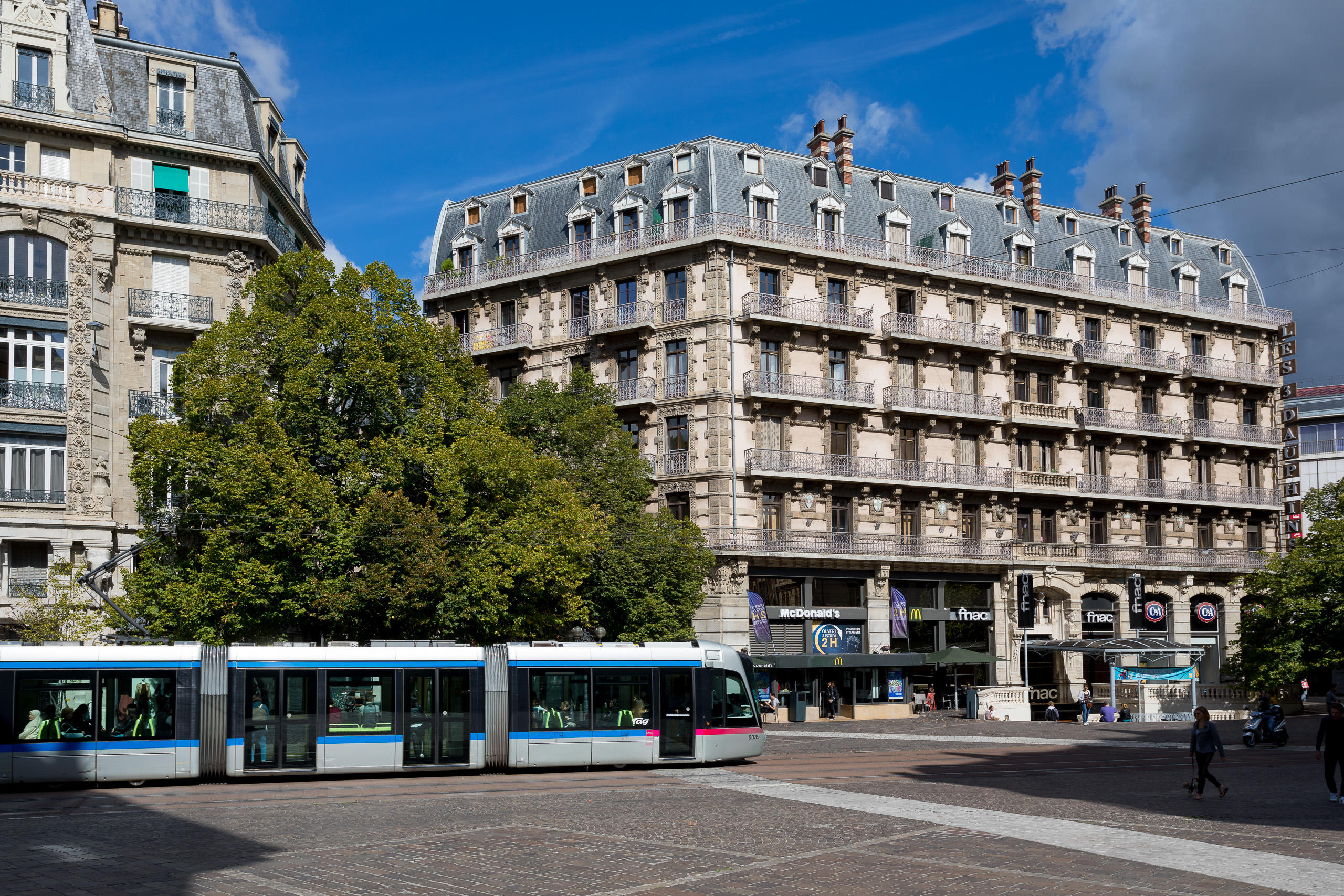 Фото Ibis Grenoble Centre Bastille