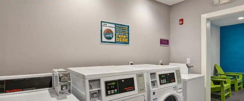 Фото Home2 Suites by Hilton Pensacola I-10 at North Davis Hwy