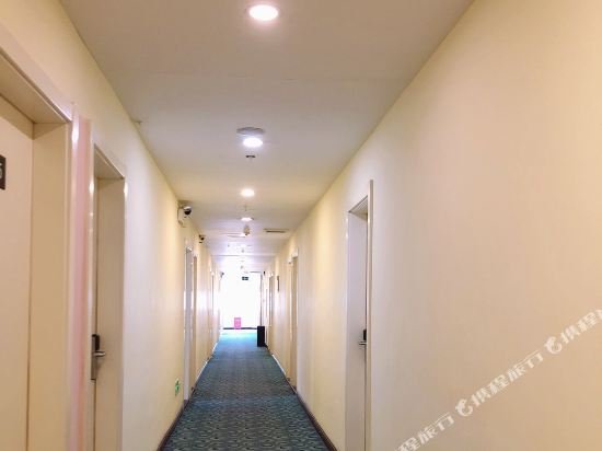 Фото 7 Days Inn Wuhan Baibuting Garden Branch