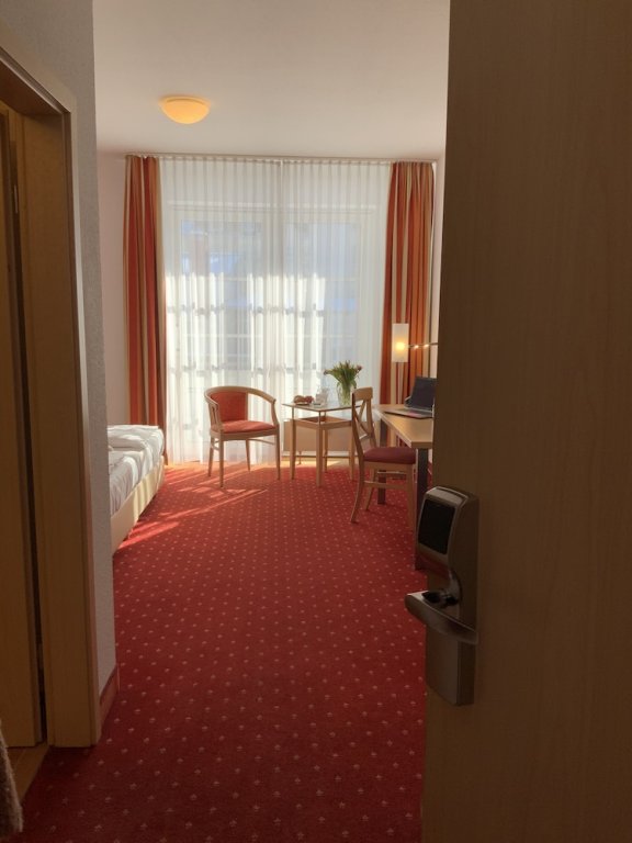Фото Altstadthotel Arte