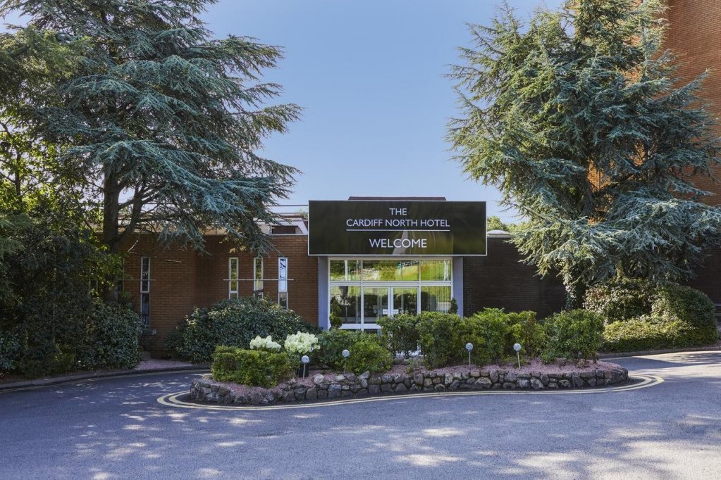 Фото Mercure Cardiff North Hotel