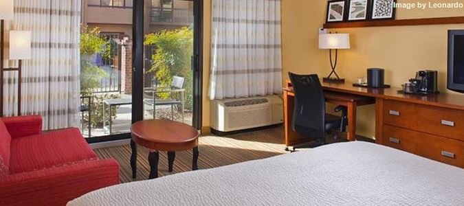 Фото Courtyard by Marriott Orlando Airport