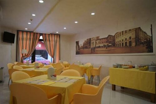 Гостиница Santo Stefano в Ферраре