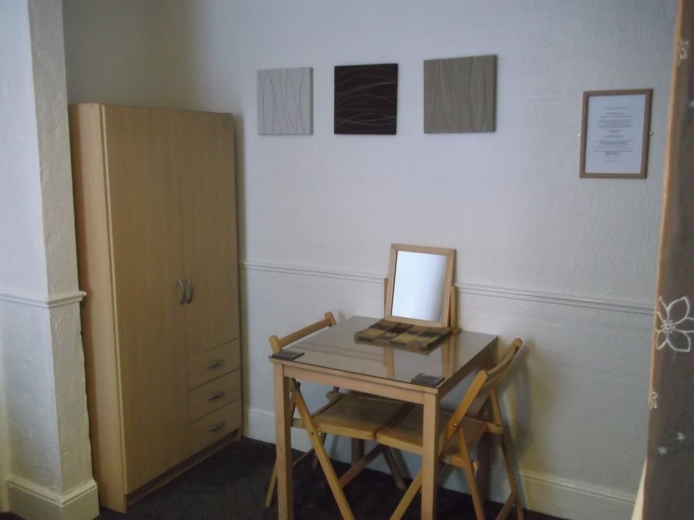 Фото Atlantis Hotel Blackpool