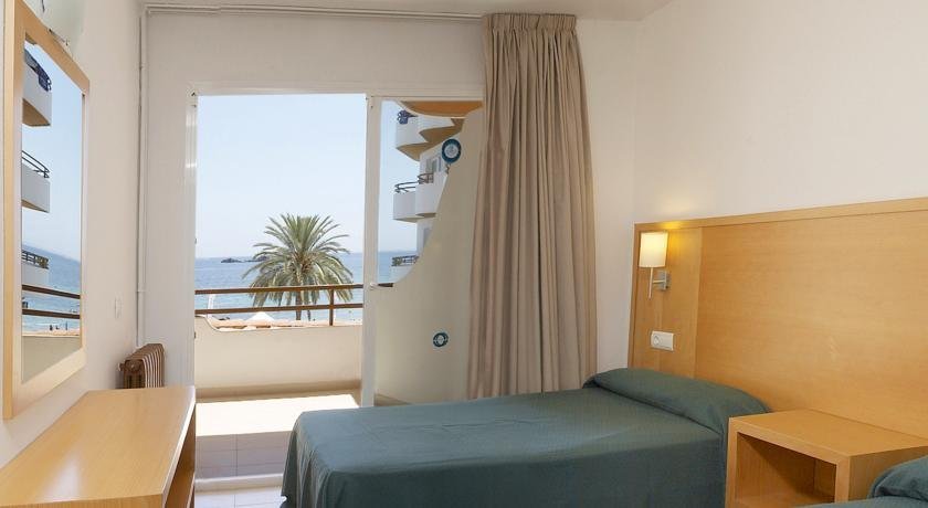 Фото Apartamentos Mar y Playa