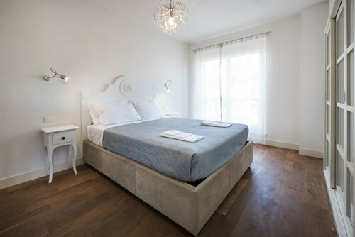 Гостиница Corso Emanuele Apartments в Сан-Винченцо