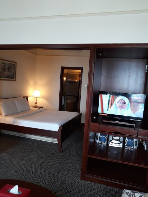 Фото Cool Service Suites at Times Square