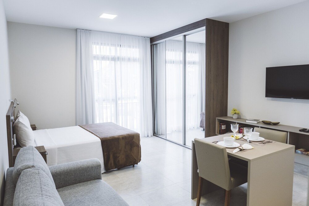 Фото Kaza Noah Jacques Pilon Centro