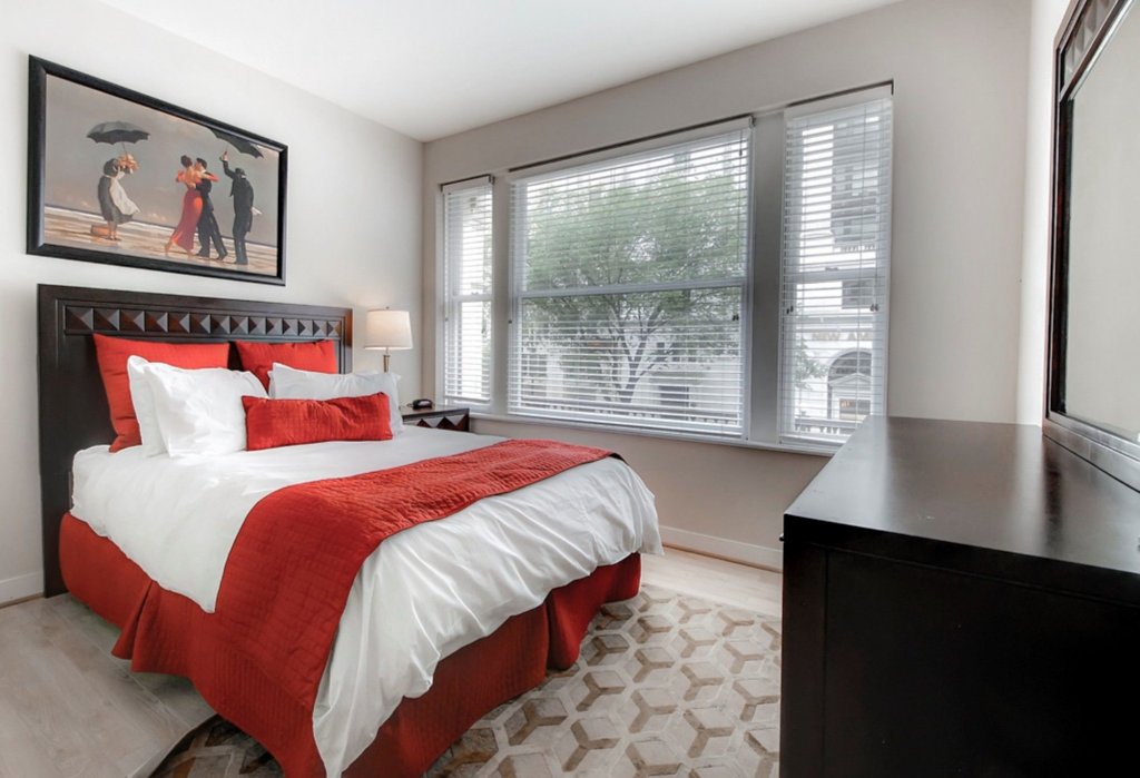 Фото Global Luxury Suites at The White House