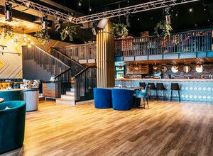 Jam Room (ulitsa 20-letiya Pobedy, 153) ، حانة، بار