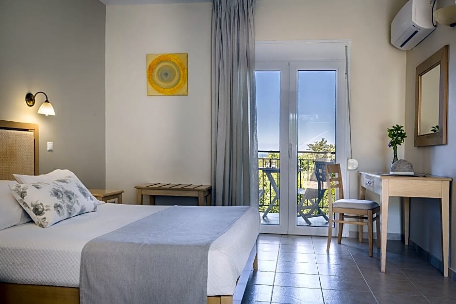 Фото Astra Village Hotel Suites