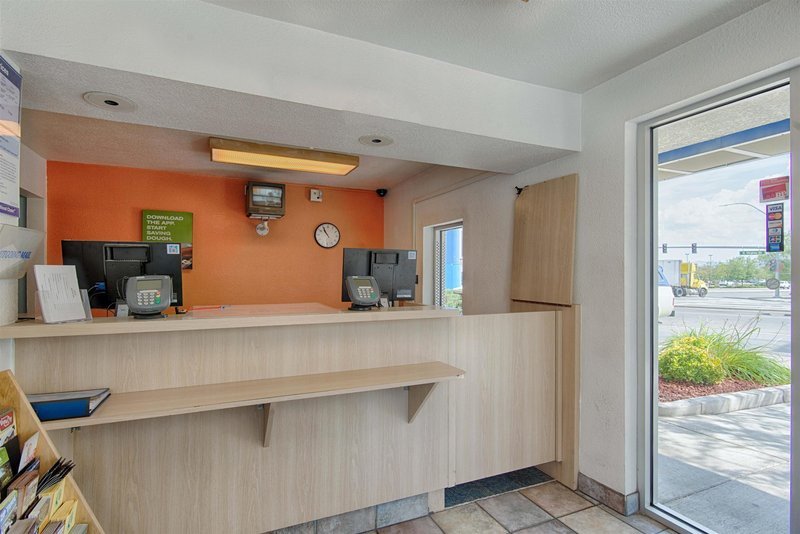 Фото Motel 6 Reno, Nv - Virginia Plumb