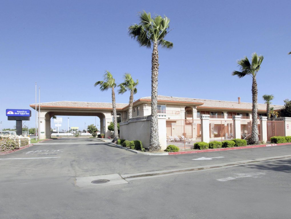 Фото Americas Best Value Inn Manteca