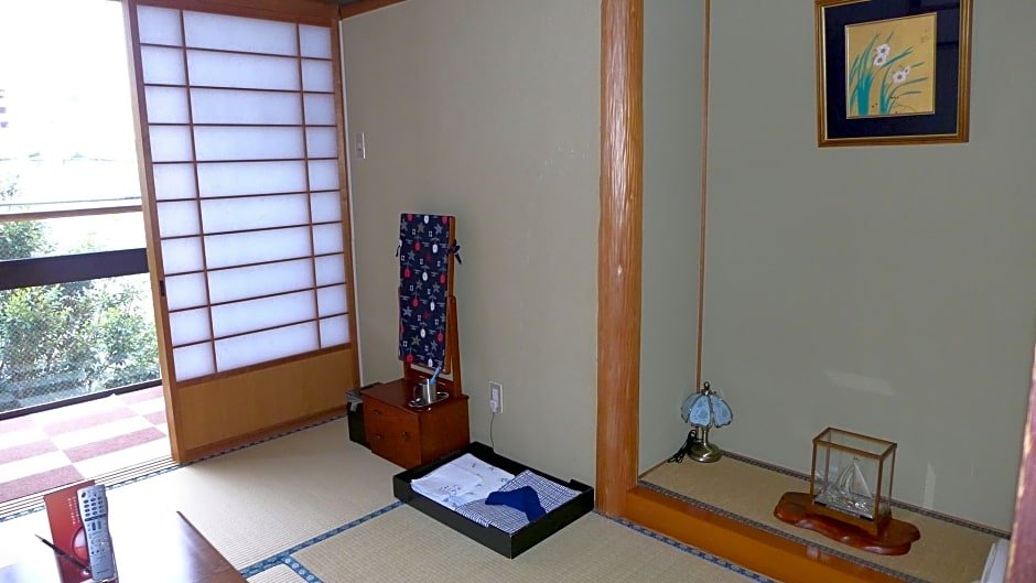 Фото Fujiwara Ryokan Hotel