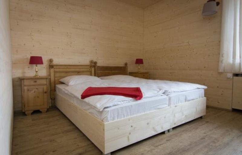 Фото V8 Hotel Köln