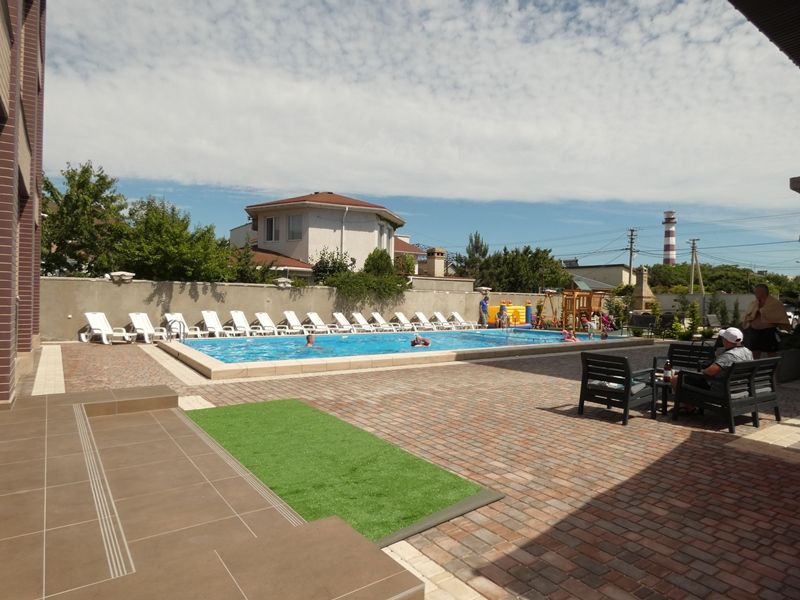 Фото Династия