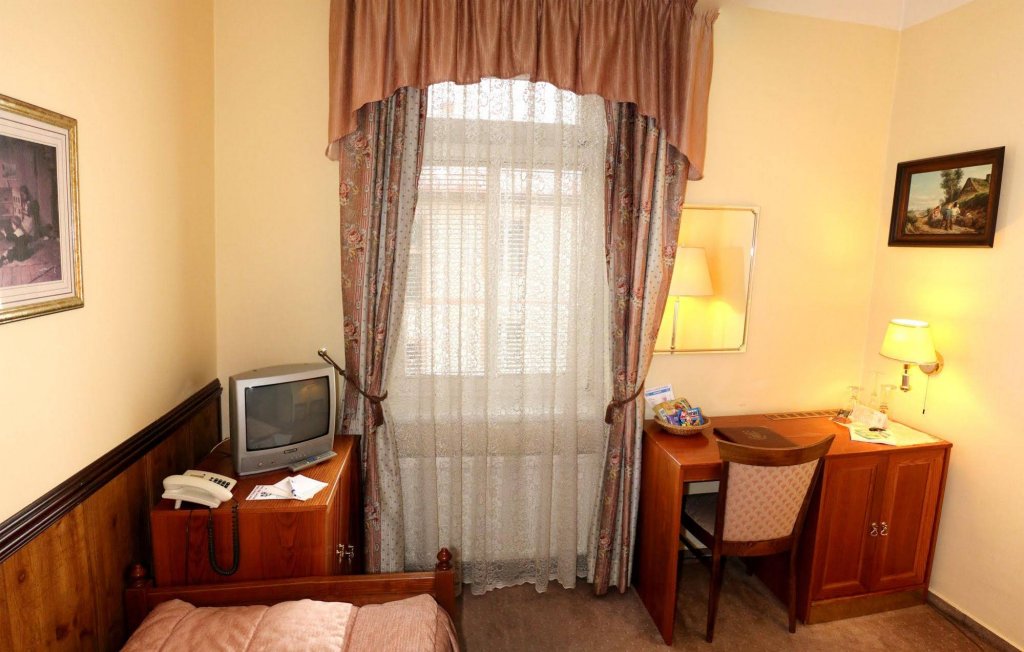 Фото Hotel Vladar