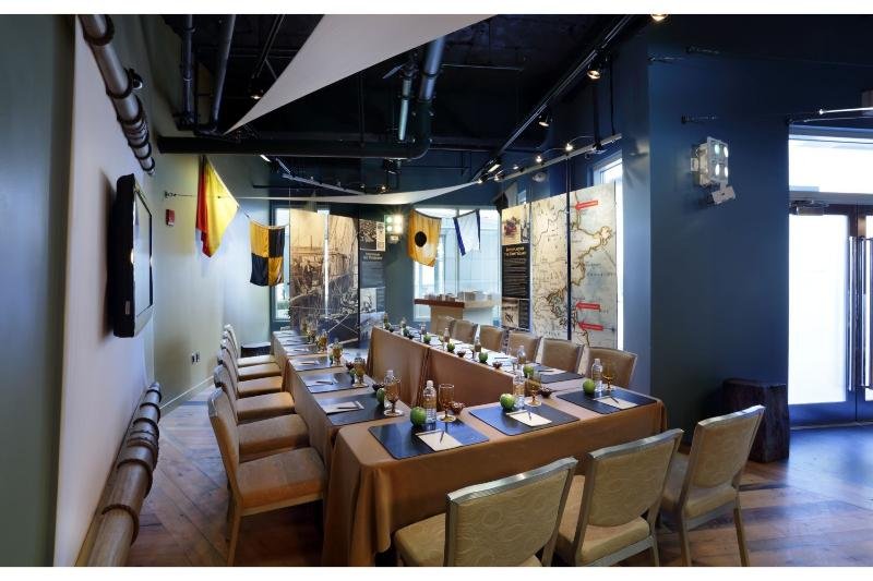 Фото Battery Wharf Hotel, Boston Waterfront