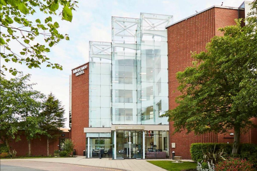 Фото Mercure St Helens