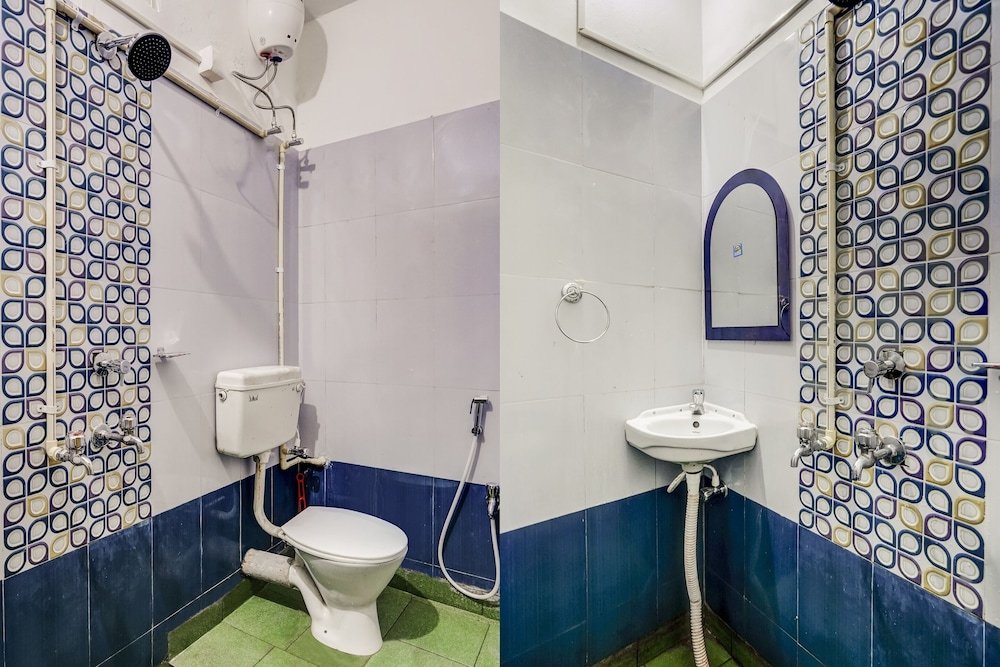 Фото Oyo 60003 Hotel Santosh