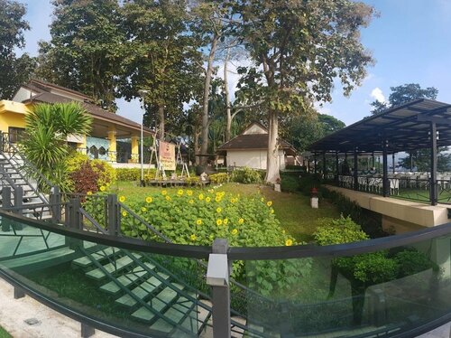 Гостиница Chiangkhong Teak Garden Riverfront