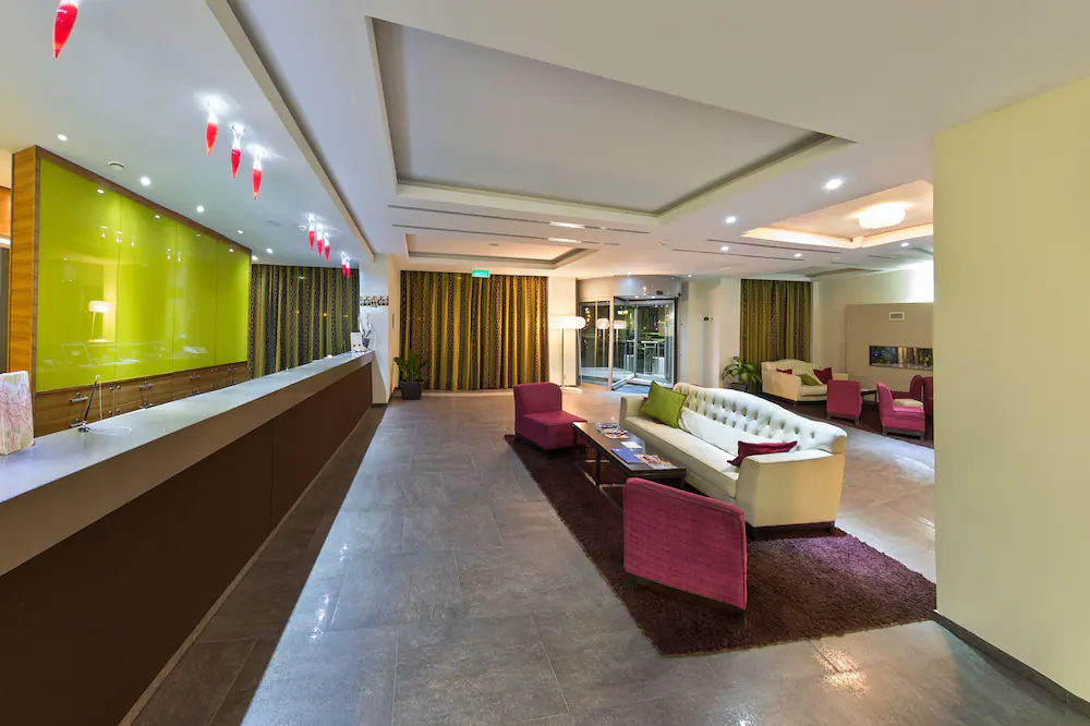 Фото Амбассадор Калуга