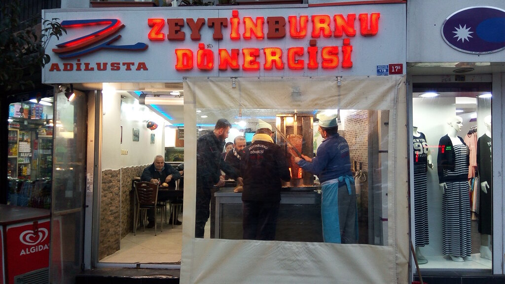 وجبات سريعة Zeytinburnu Donercisi Adil Usta ، اسطنبول، صورة