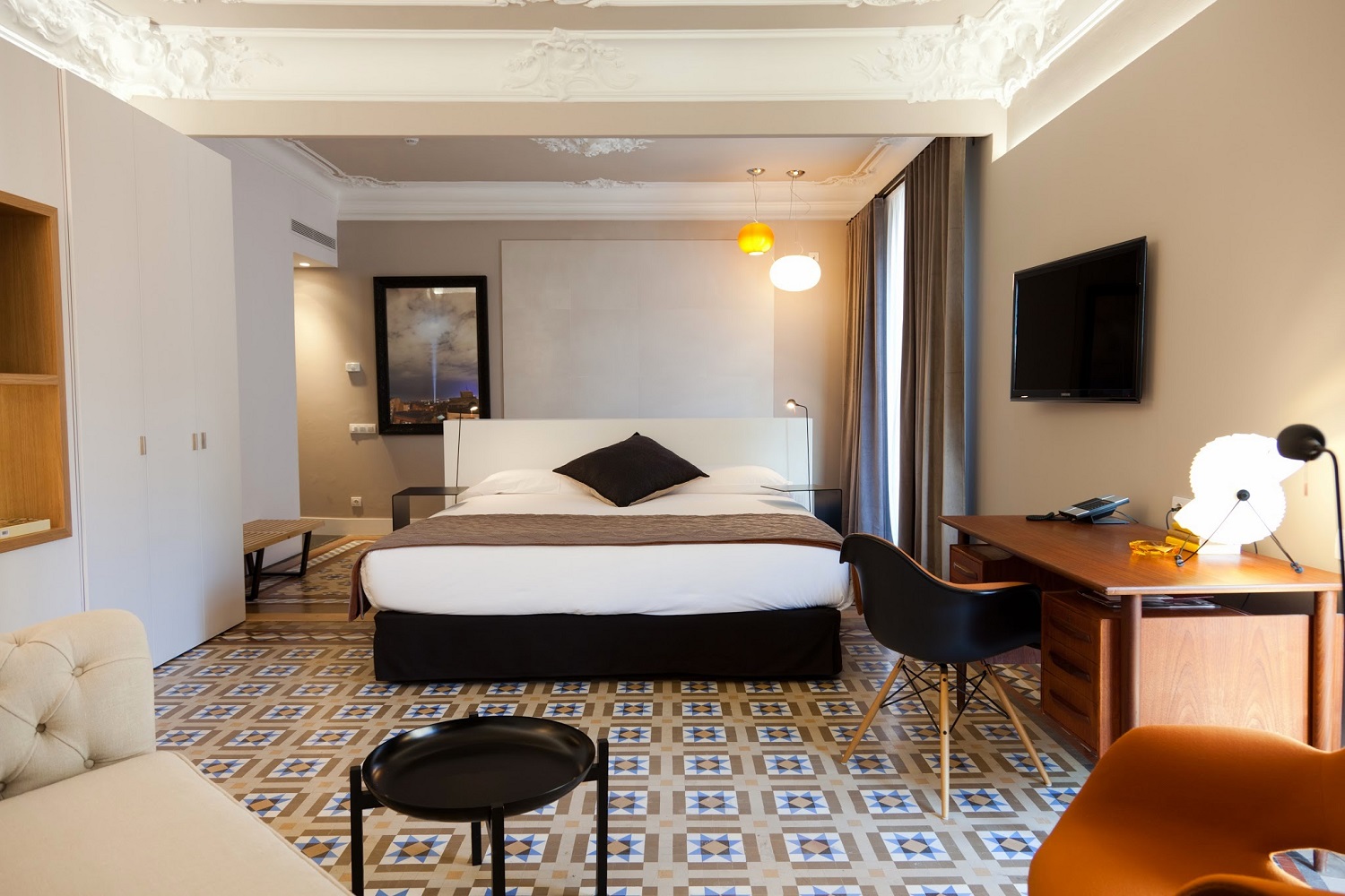 Фото Alexandra Barcelona Hotel, Curio Collection by Hilton