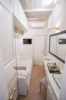 Фото M. D. StarHome Rome