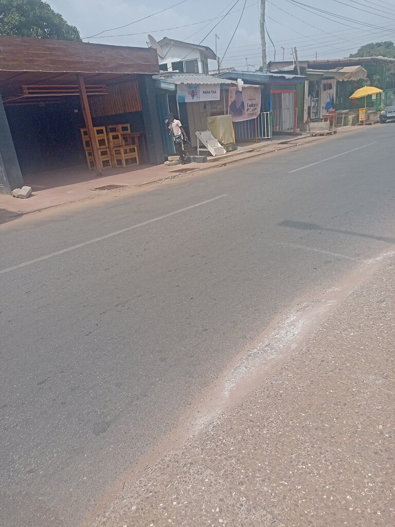 Water store Nana Yaa, Accra, photo