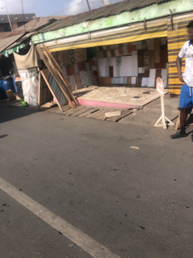 Ceramic tile Yaw Asamoah Ventures, Accra, photo