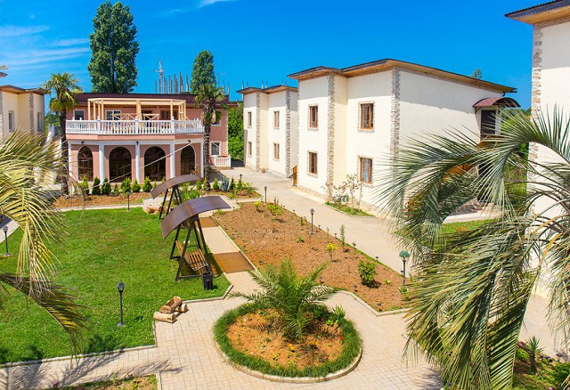 Фото отеля 1