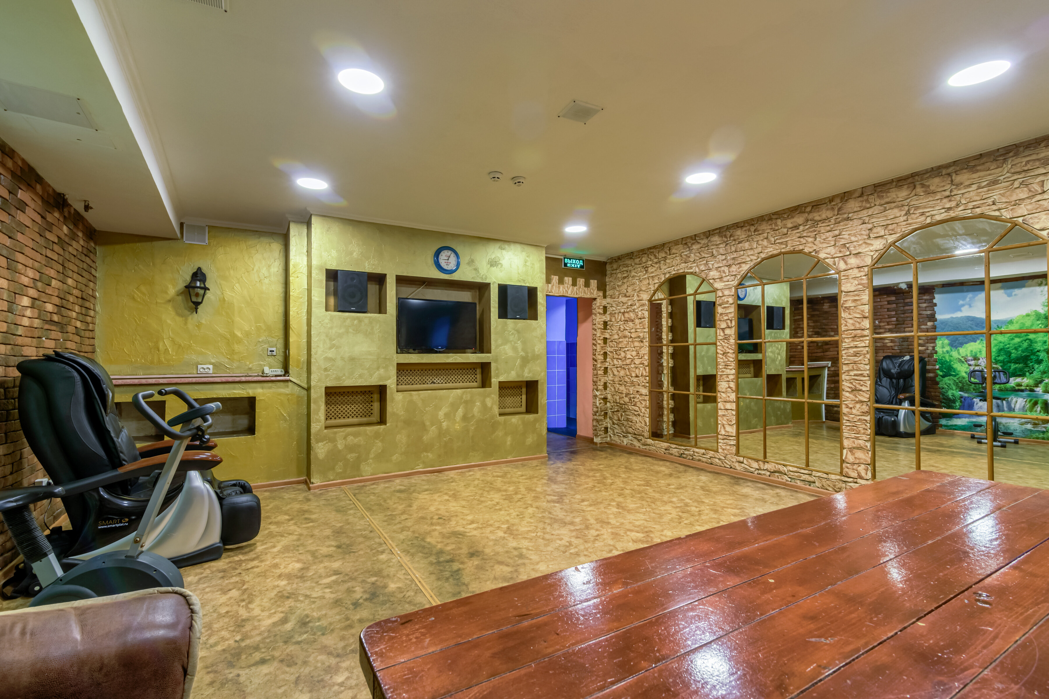 Фото отеля 2