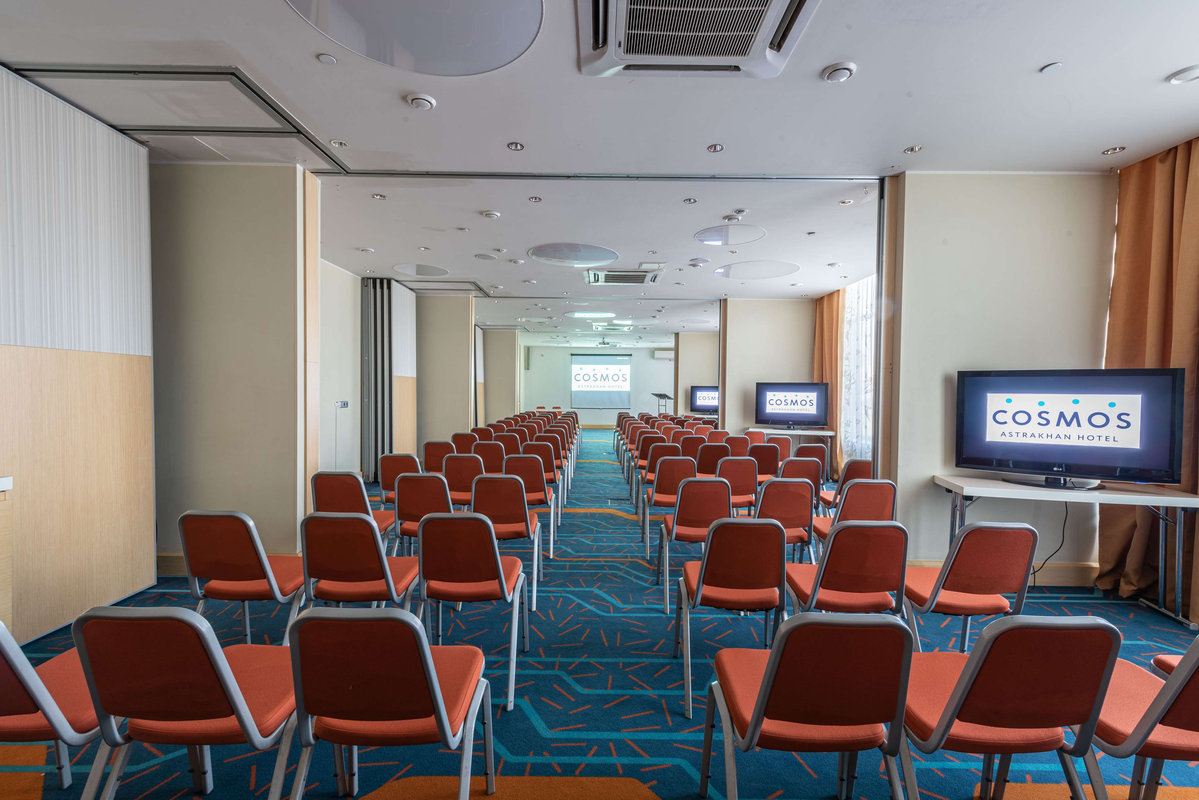 Фото Cosmos Astrakhan Hotel