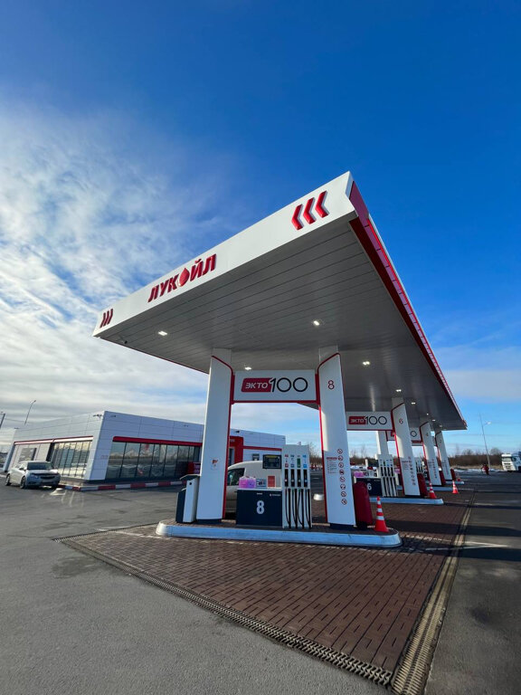 Gas station Lukoil, Saint‑Petersburg and Leningrad Oblast, photo