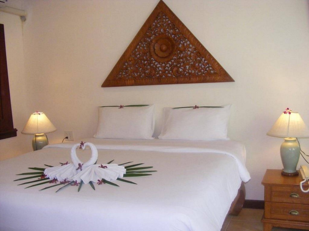 Фото Phi Phi Bayview & Premier Resort