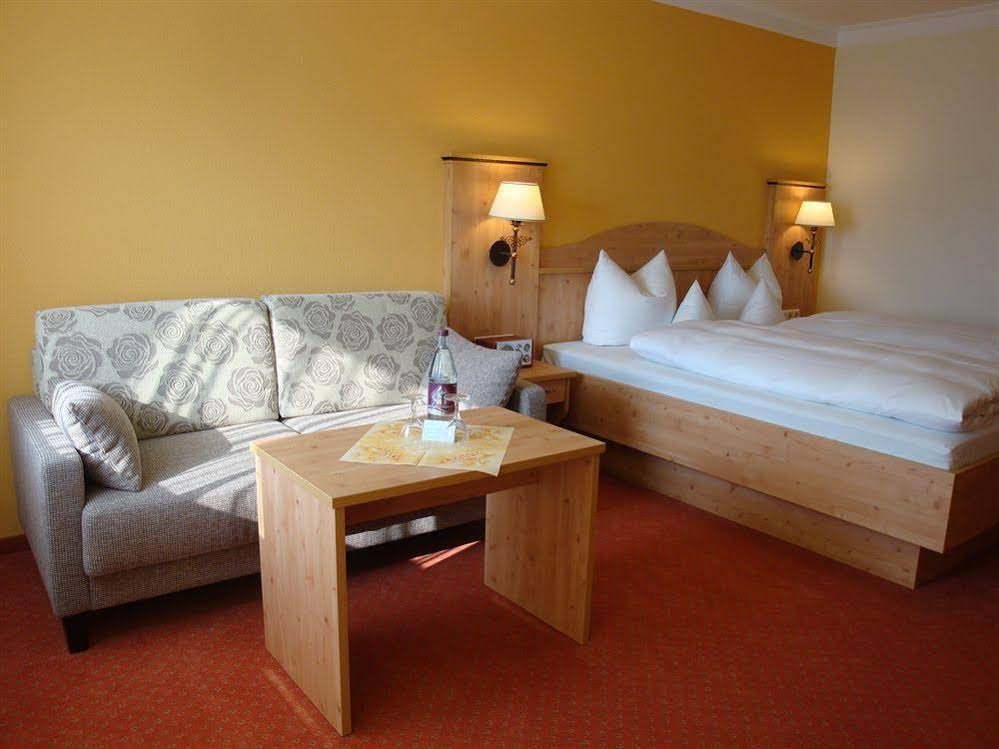 Фото Hotel Rottaler Hof