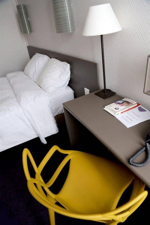 Фото Hotel Le Sevigne Rennes