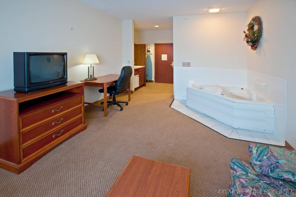 Фото Baymont by Wyndham Chelsea