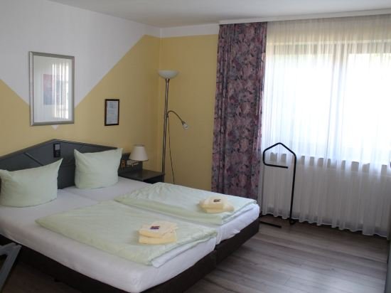 Фото Hotel Ammerscher Bahnhof